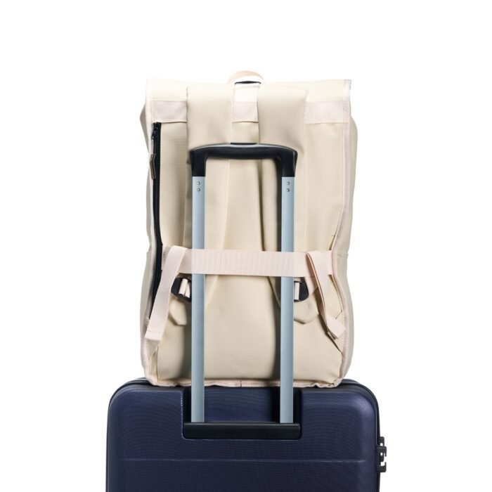 Mochila PU Impermeável 23 Litros - Imagem 4