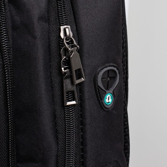 Mochila anti-furto 28 Litros - Imagem 9